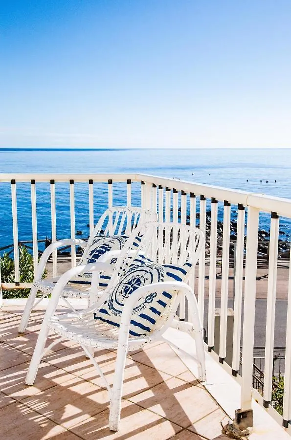 Apartment Terrazza Lungomare, E Sei In Spiaggia... Cala Gonone