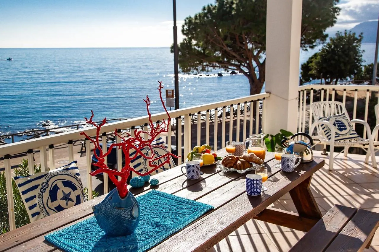Apartment Terrazza Lungomare, E Sei In Spiaggia... Cala Gonone Italy