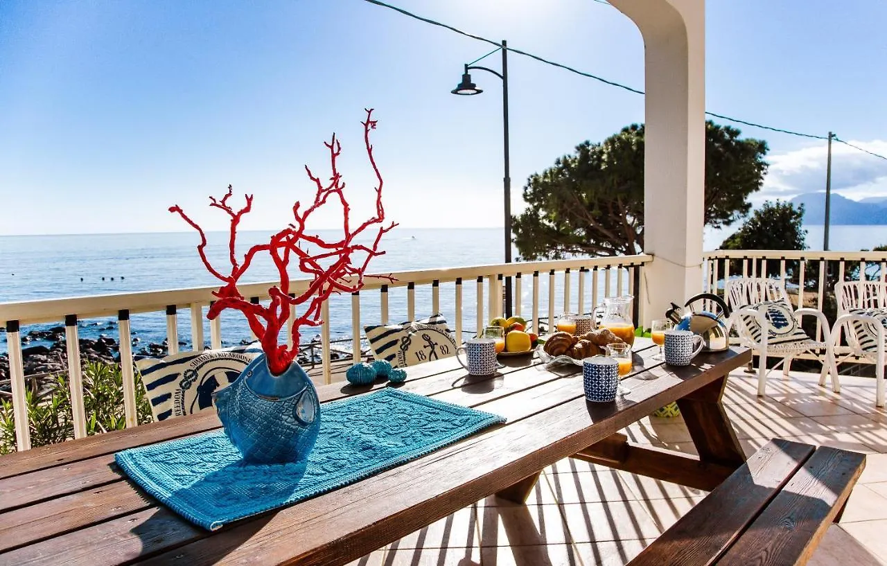 Apartment Terrazza Lungomare, E Sei In Spiaggia... Cala Gonone